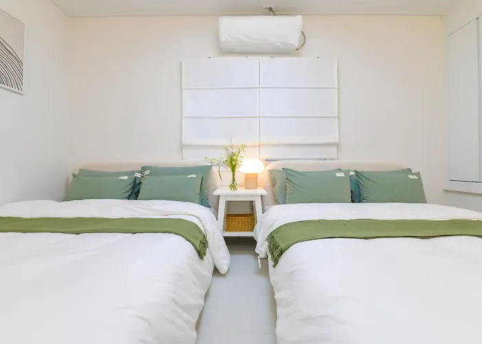 Villa Mineheal Stay- Private Entire House In - Near Ehwa, Sinchon, Hongdae Station *