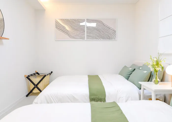 Villa Mineheal Stay- Private Entire House In - Near Ehwa, Sinchon, Hongdae Station Seoul