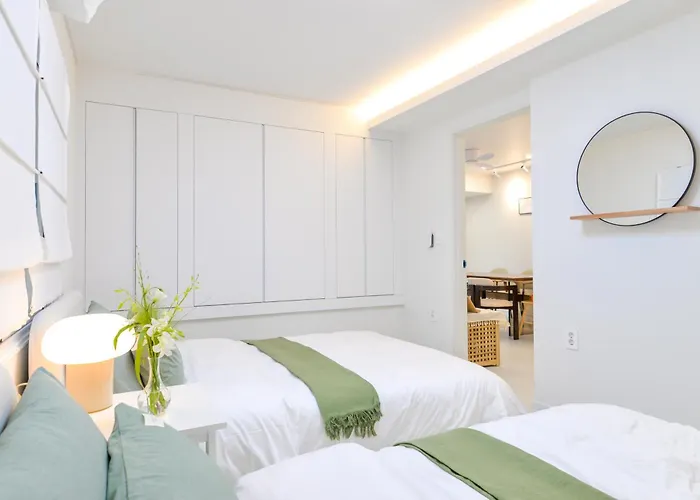 Mineheal Stay- Private Entire House In - Near Ehwa, Sinchon, Hongdae Station * Seoul