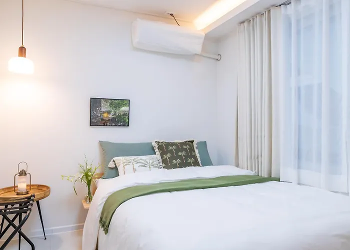 Mineheal Stay- Private Entire House In - Near Ehwa, Sinchon, Hongdae Station Seoul